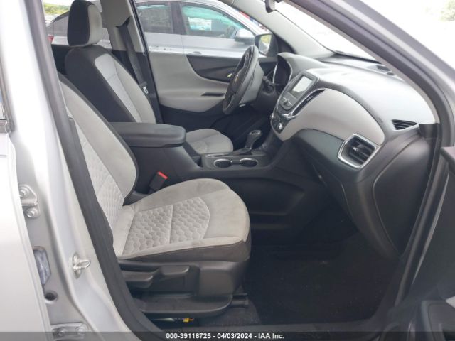 Photo 4 VIN: 2GNAXHEV3K6214260 - CHEVROLET EQUINOX 