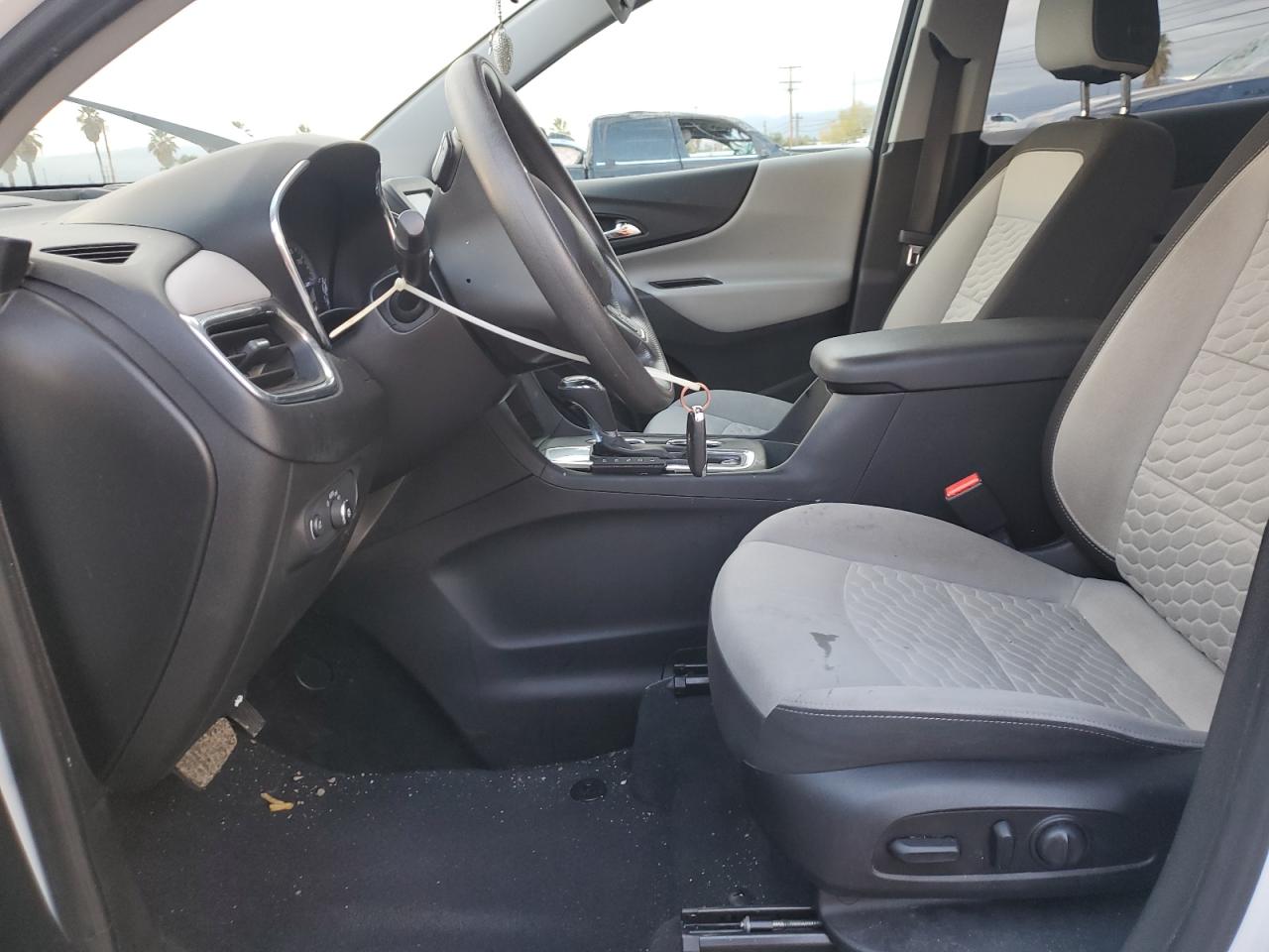 Photo 6 VIN: 2GNAXHEV4L6123919 - CHEVROLET EQUINOX 