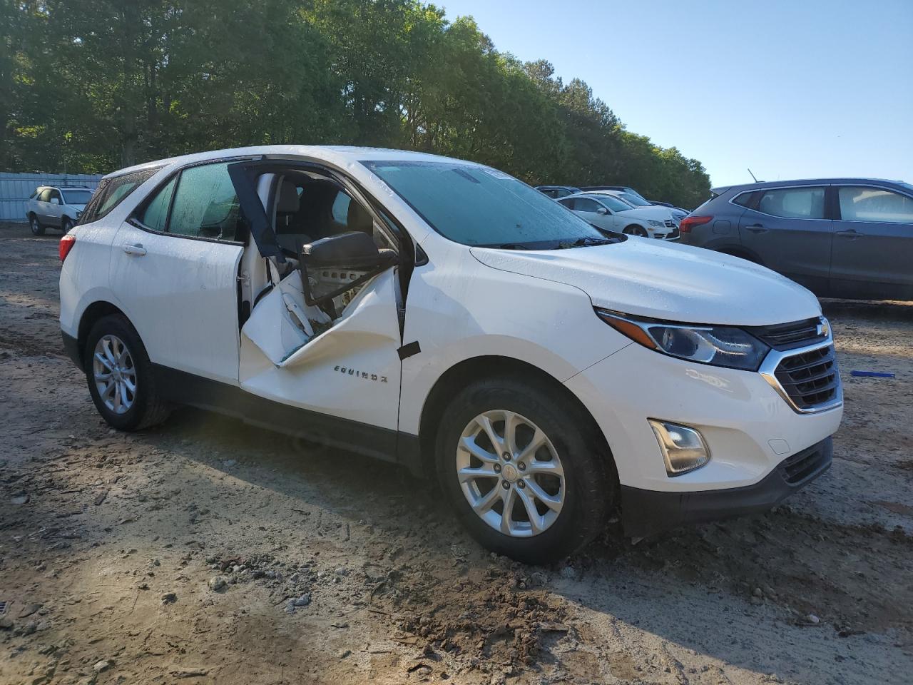 Photo 3 VIN: 2GNAXHEV5K6142610 - CHEVROLET EQUINOX 