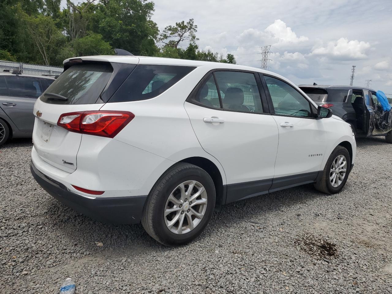 Photo 2 VIN: 2GNAXHEV6J6320457 - CHEVROLET EQUINOX 