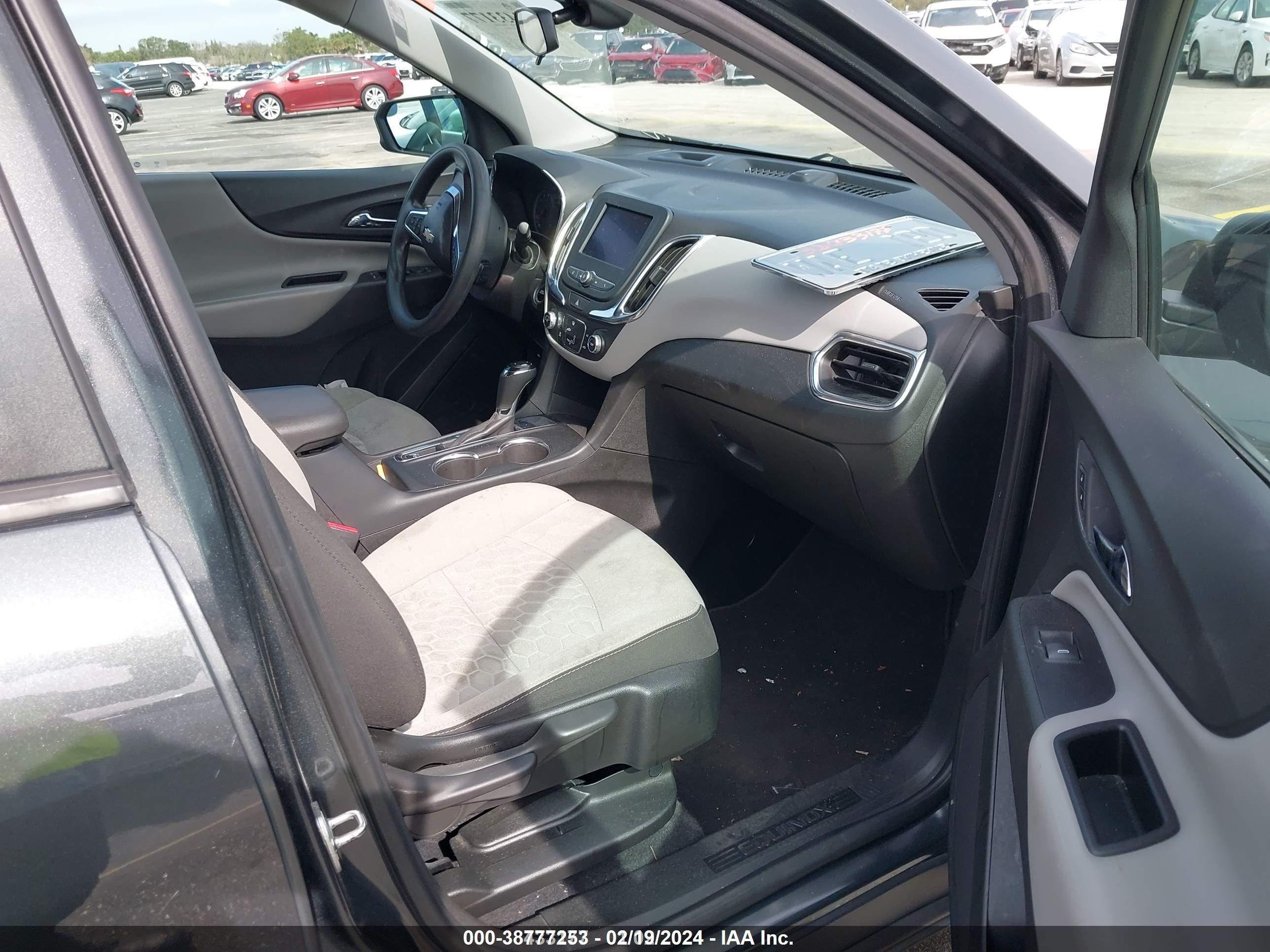 Photo 5 VIN: 2GNAXHEV6L6279007 - CHEVROLET EQUINOX 