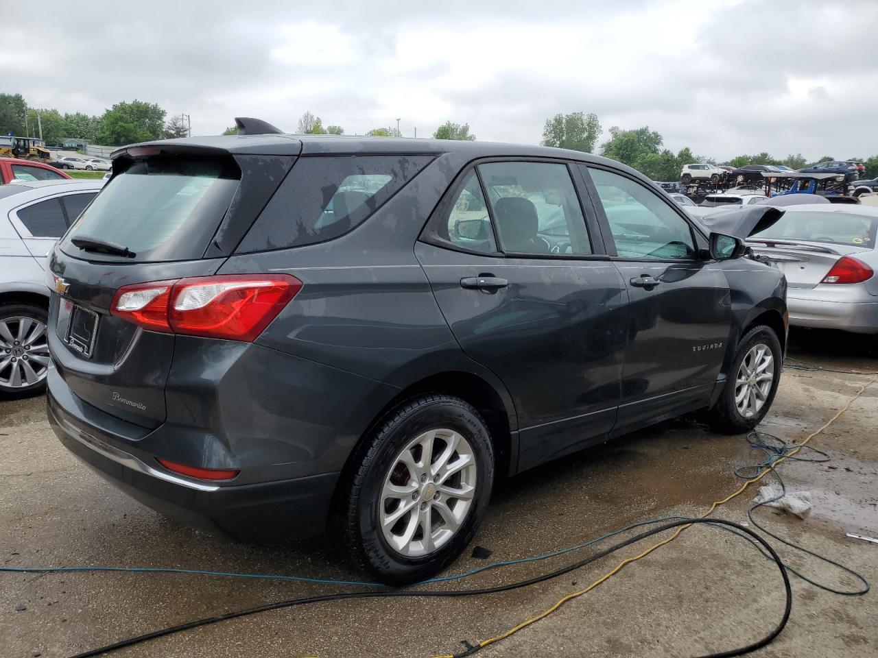 Photo 2 VIN: 2GNAXHEV7J6118372 - CHEVROLET EQUINOX 