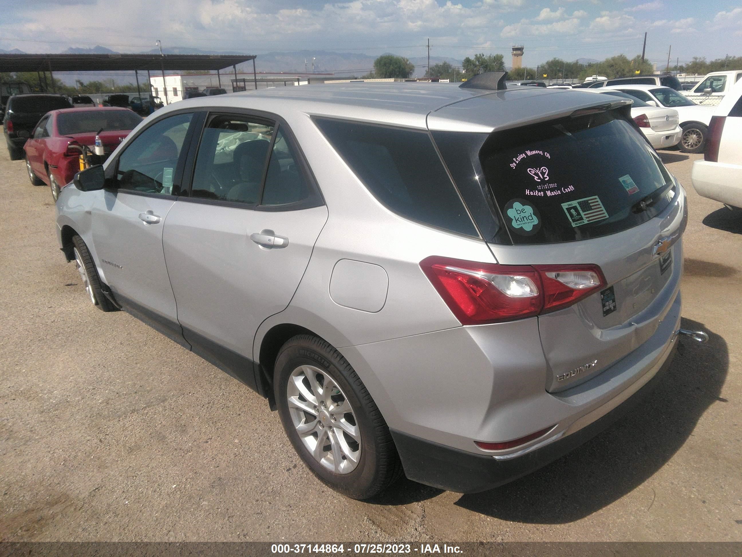 Photo 2 VIN: 2GNAXHEV8J6155205 - CHEVROLET EQUINOX 