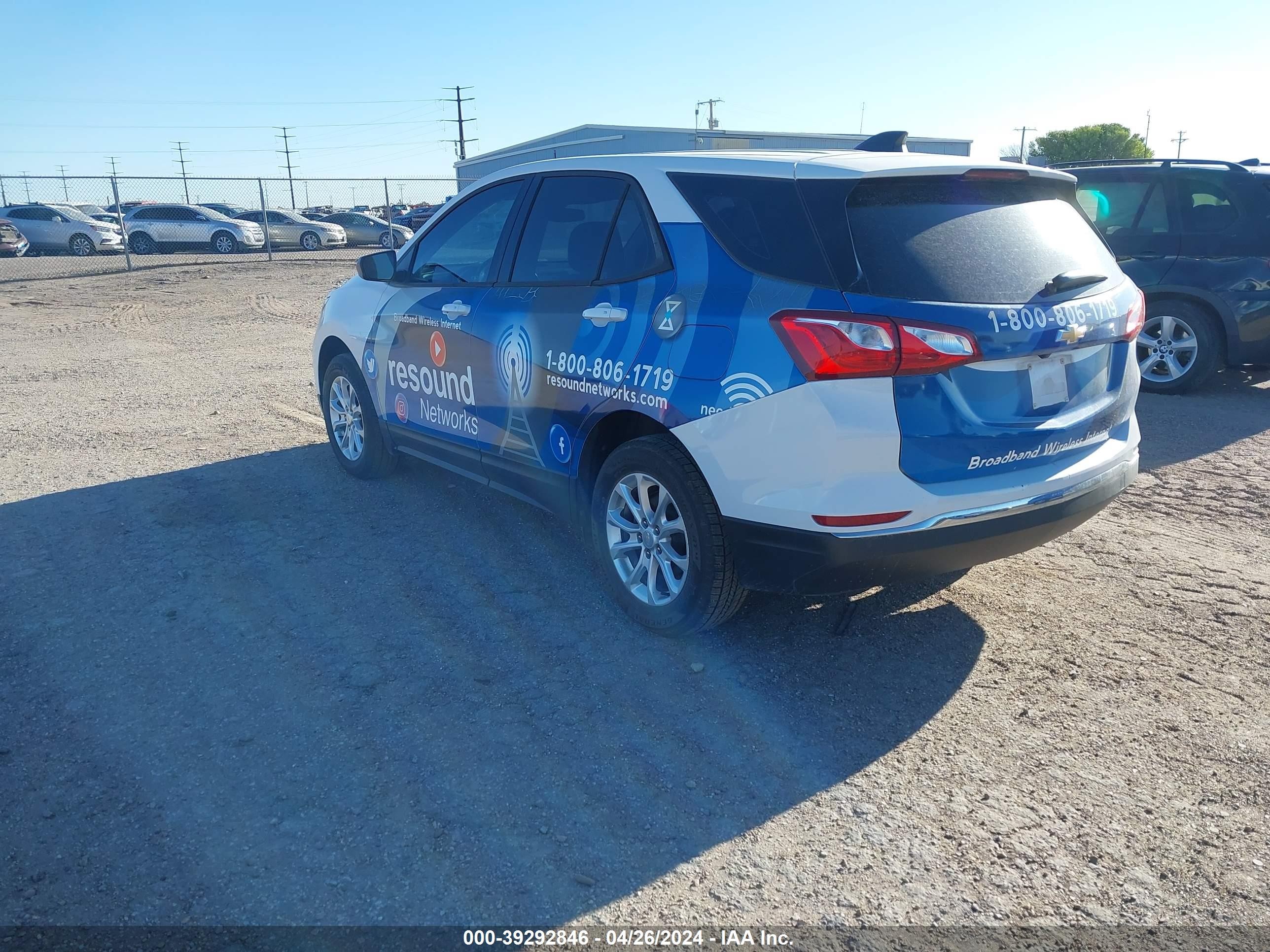 Photo 2 VIN: 2GNAXHEV9J6155763 - CHEVROLET EQUINOX 