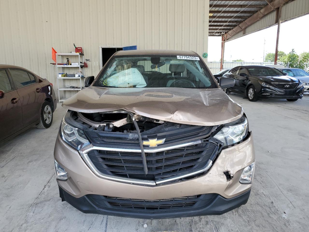 Photo 4 VIN: 2GNAXHEV9K6168028 - CHEVROLET EQUINOX 