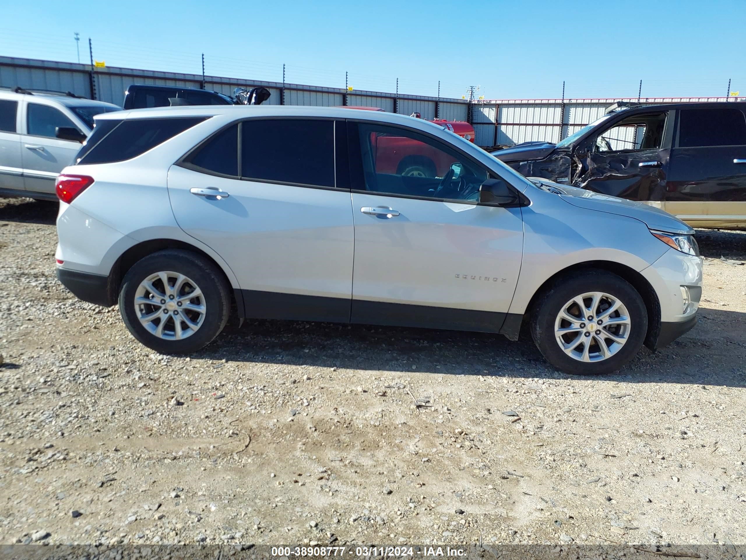 Photo 12 VIN: 2GNAXHEV9K6296723 - CHEVROLET EQUINOX 