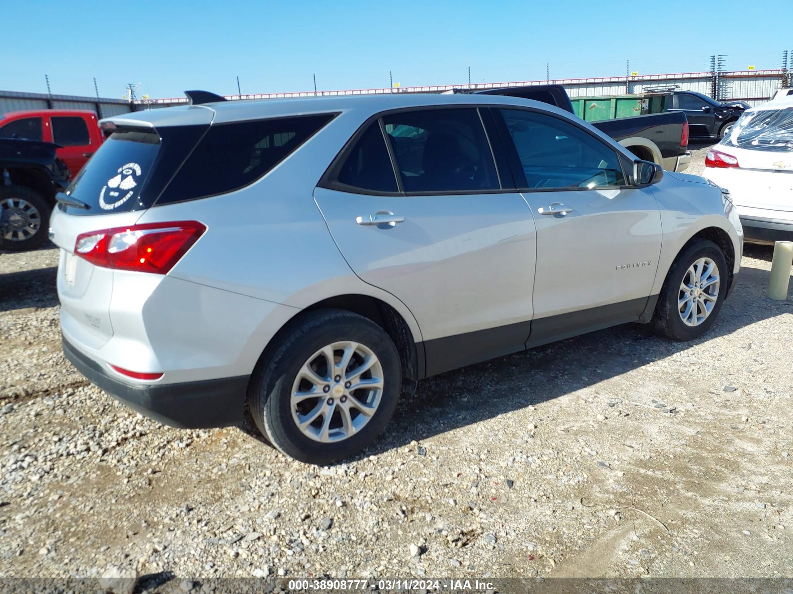 Photo 3 VIN: 2GNAXHEV9K6296723 - CHEVROLET EQUINOX 