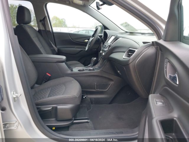 Photo 4 VIN: 2GNAXJEV0J6209152 - CHEVROLET EQUINOX 