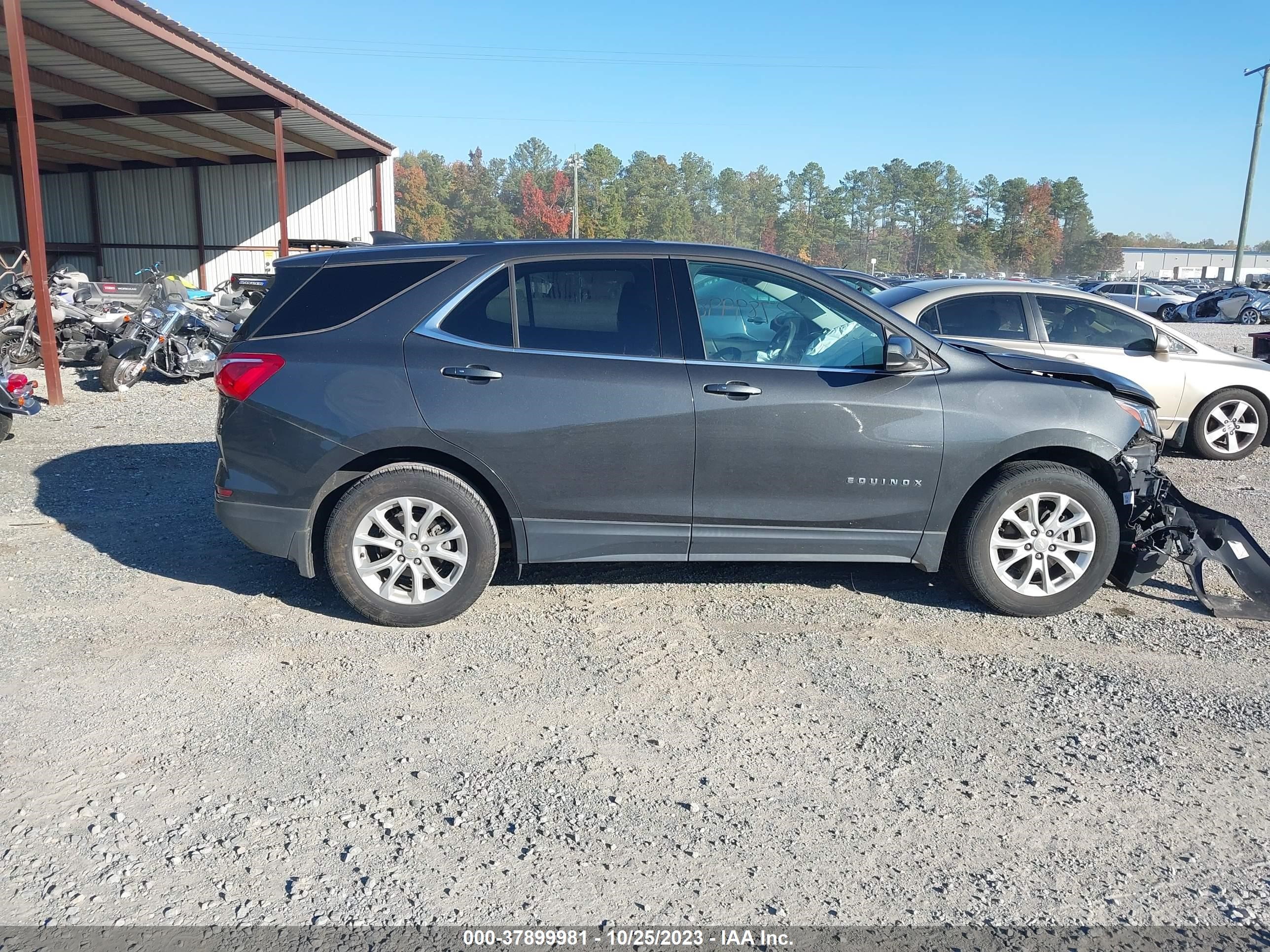 Photo 12 VIN: 2GNAXJEV0J6257363 - CHEVROLET EQUINOX 