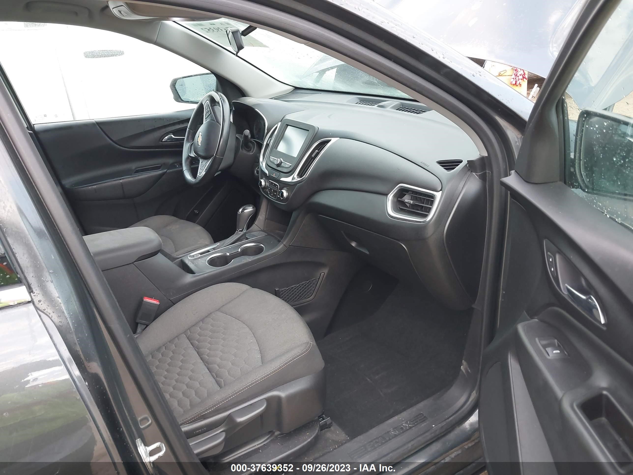 Photo 4 VIN: 2GNAXJEV0J6258707 - CHEVROLET EQUINOX 