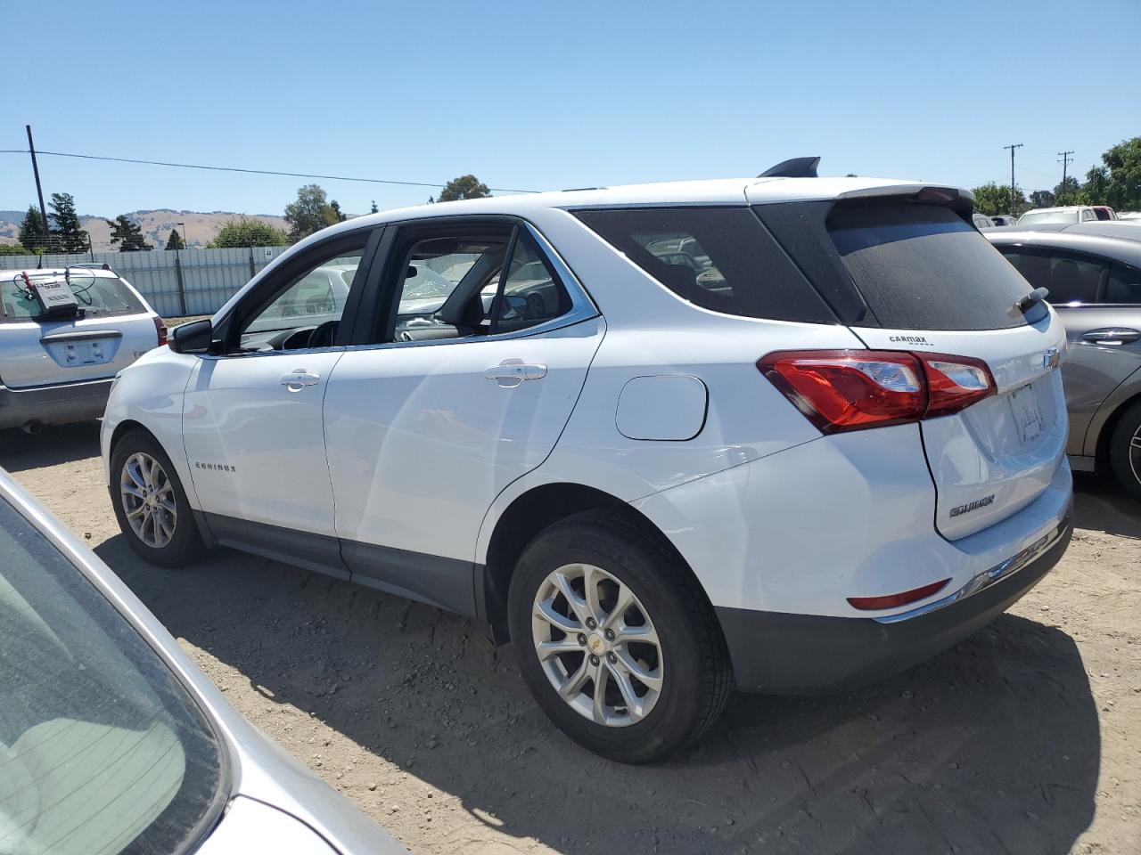 Photo 1 VIN: 2GNAXJEV1J6194807 - CHEVROLET EQUINOX 