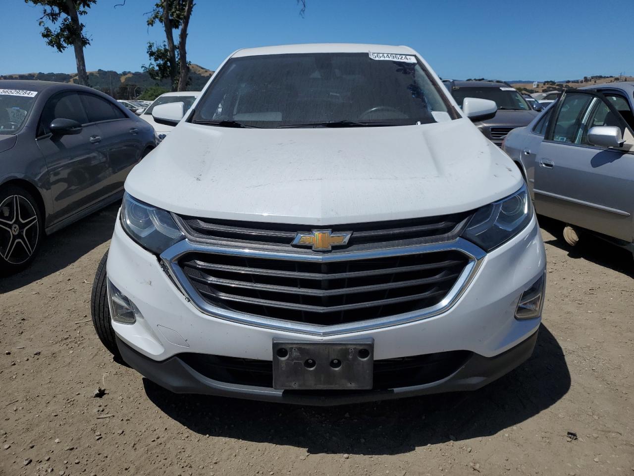 Photo 4 VIN: 2GNAXJEV1J6194807 - CHEVROLET EQUINOX 