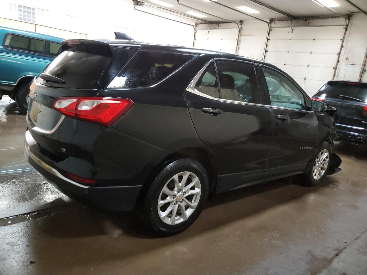 Photo 2 VIN: 2GNAXJEV1K6251489 - CHEVROLET EQUINOX 