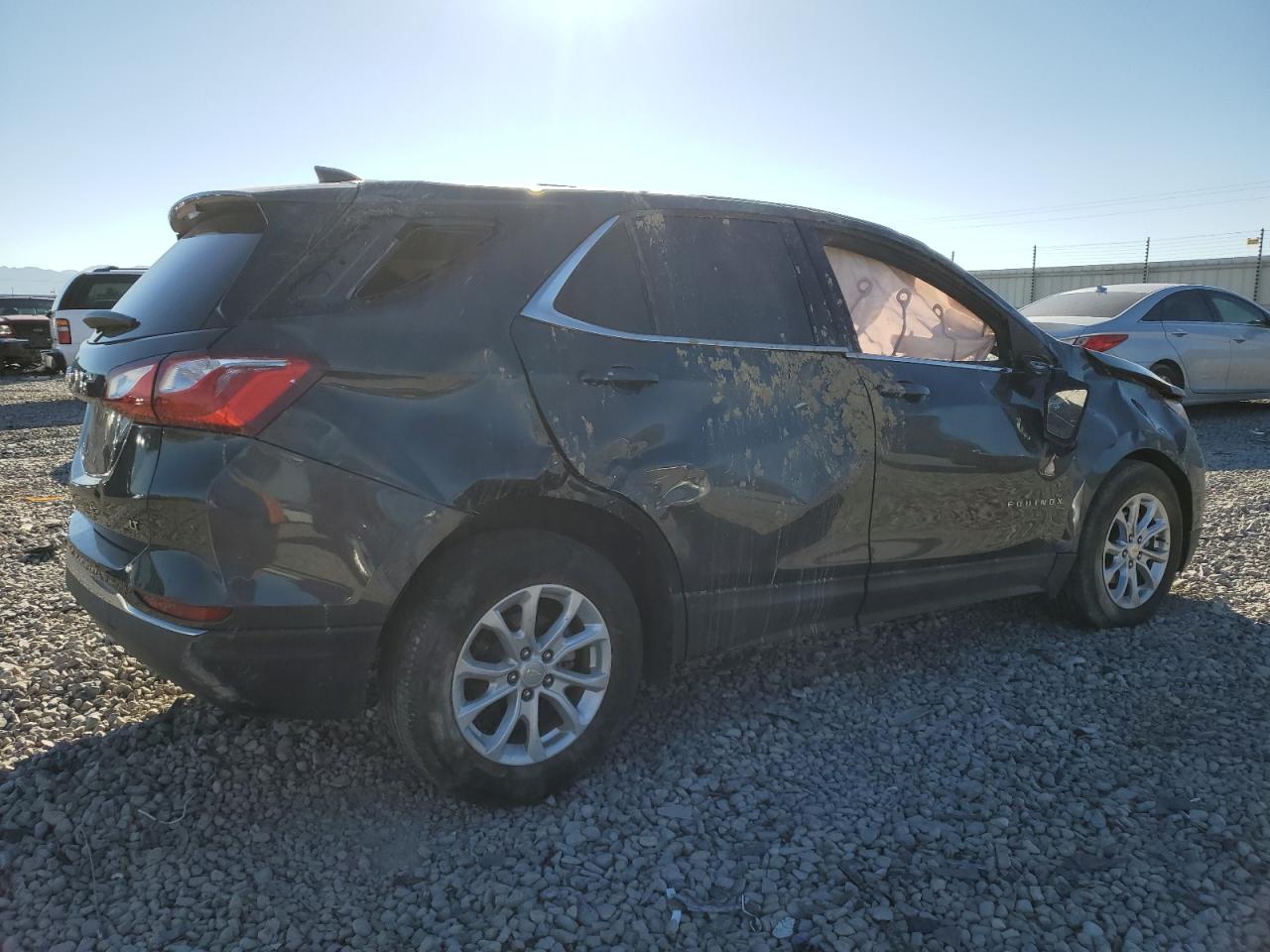 Photo 2 VIN: 2GNAXJEV3J6235759 - CHEVROLET EQUINOX 