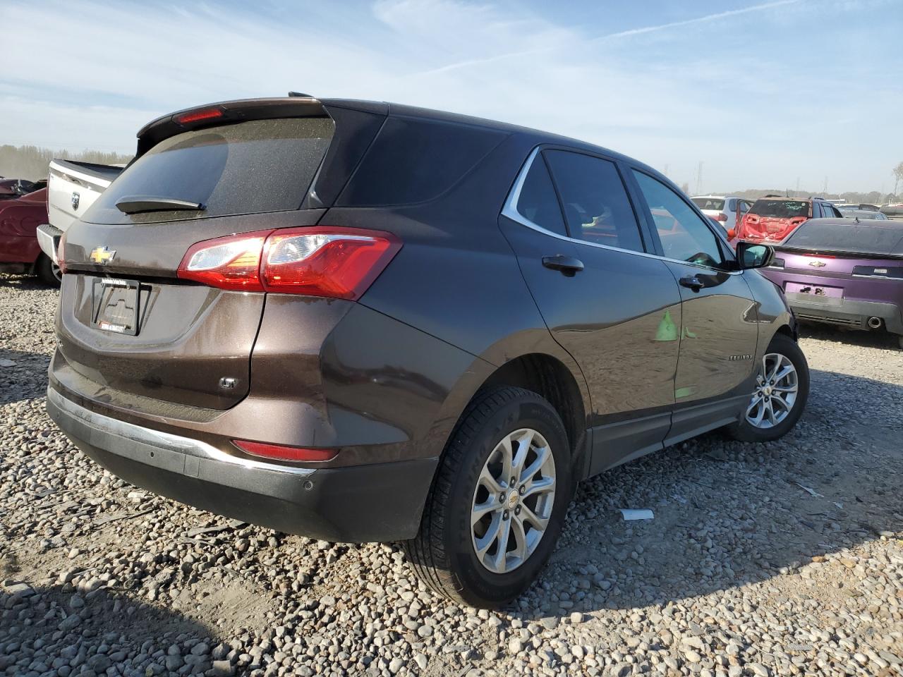 Photo 2 VIN: 2GNAXJEV3L6249163 - CHEVROLET EQUINOX 