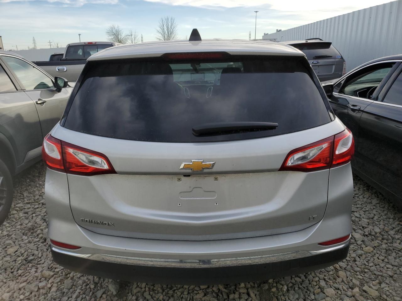 Photo 5 VIN: 2GNAXJEV3L6252919 - CHEVROLET EQUINOX 