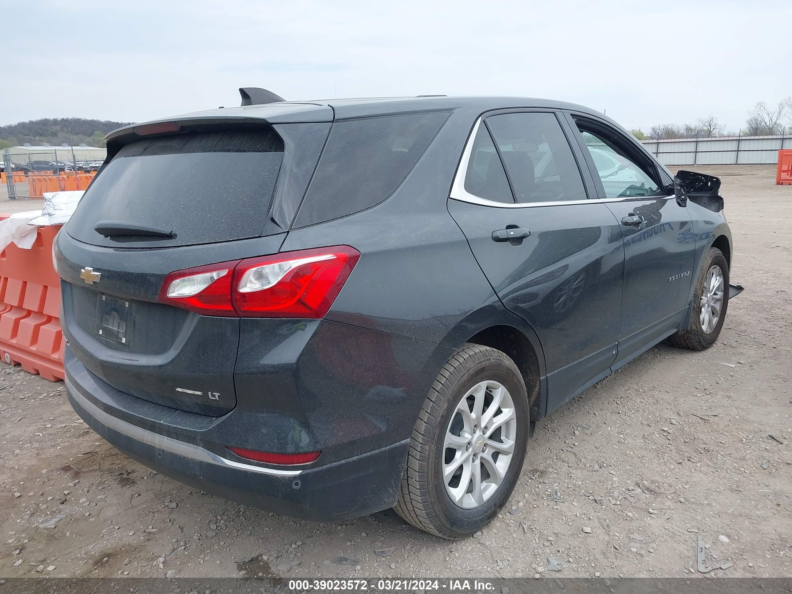 Photo 3 VIN: 2GNAXJEV4J6270410 - CHEVROLET EQUINOX 