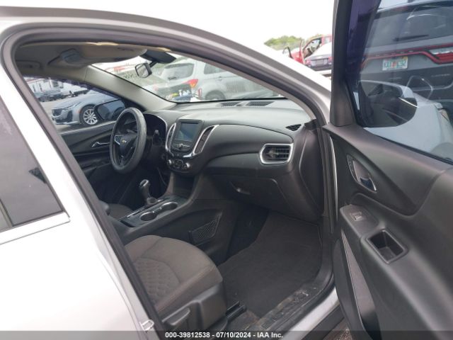 Photo 4 VIN: 2GNAXJEV4J6318391 - CHEVROLET EQUINOX 