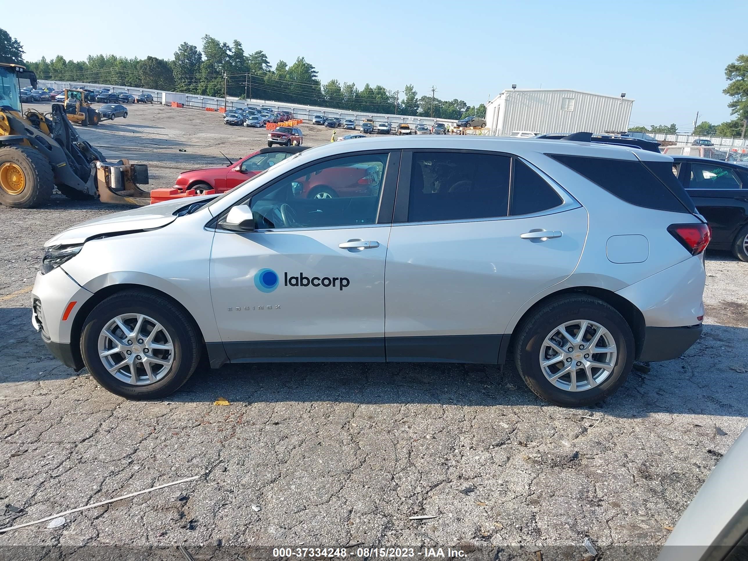 Photo 13 VIN: 2GNAXJEV4N6145915 - CHEVROLET EQUINOX 