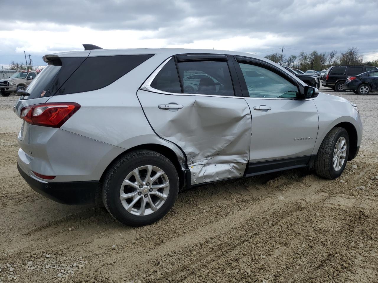 Photo 2 VIN: 2GNAXJEV5J6189433 - CHEVROLET EQUINOX 