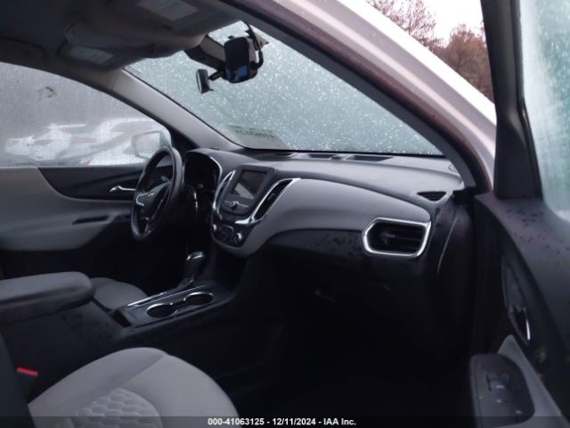 Photo 4 VIN: 2GNAXJEV5K6231732 - CHEVROLET EQUINOX 