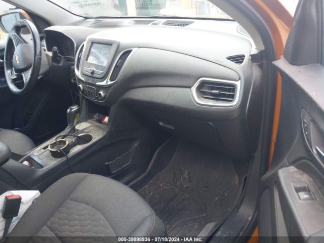 Photo 4 VIN: 2GNAXJEV6J6200374 - CHEVROLET EQUINOX 