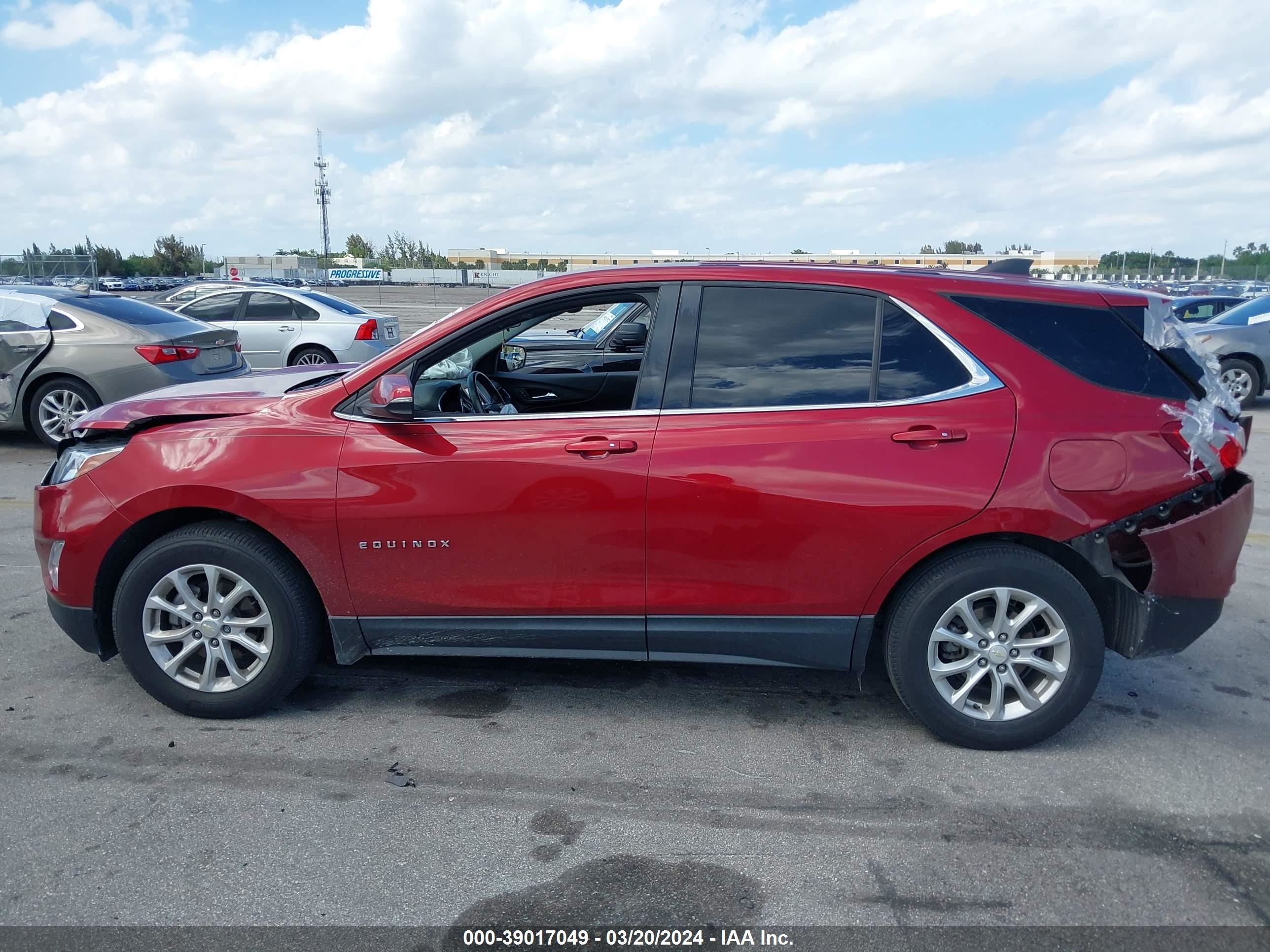 Photo 13 VIN: 2GNAXJEV7J6125233 - CHEVROLET EQUINOX 