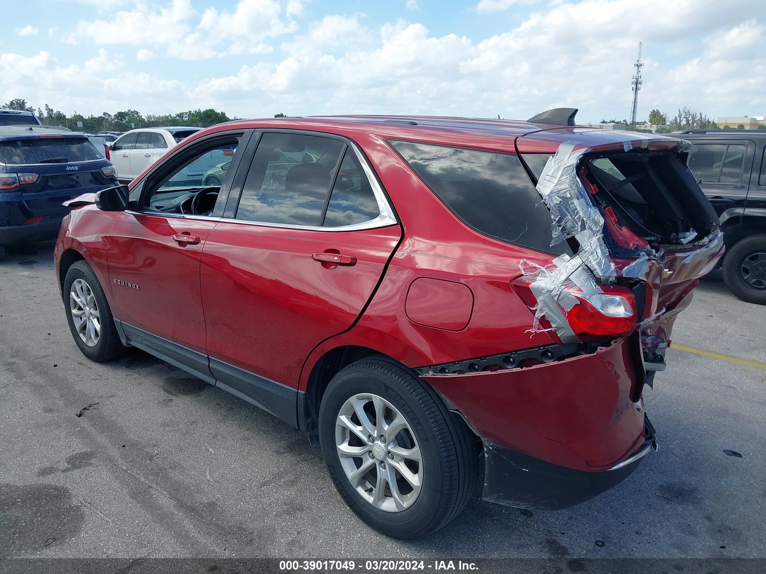 Photo 2 VIN: 2GNAXJEV7J6125233 - CHEVROLET EQUINOX 