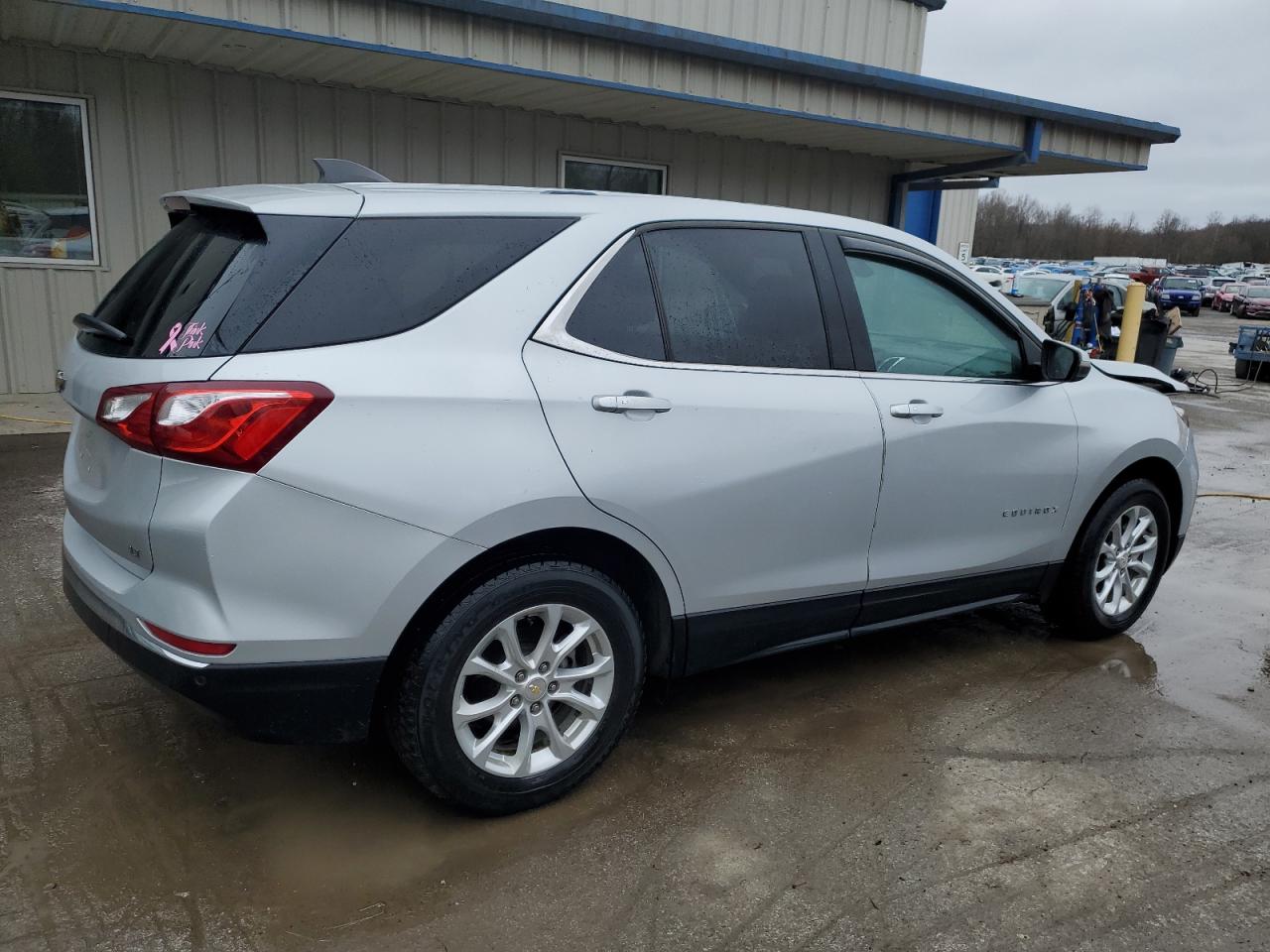 Photo 2 VIN: 2GNAXJEV7J6270630 - CHEVROLET EQUINOX 