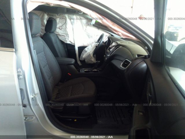 Photo 4 VIN: 2GNAXJEV8J6131624 - CHEVROLET EQUINOX 