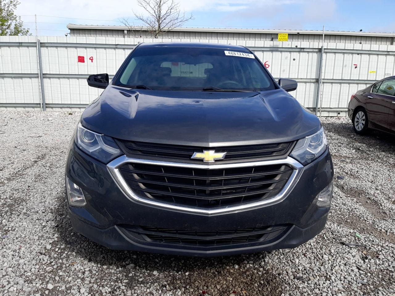 Photo 4 VIN: 2GNAXJEV8J6313419 - CHEVROLET EQUINOX 