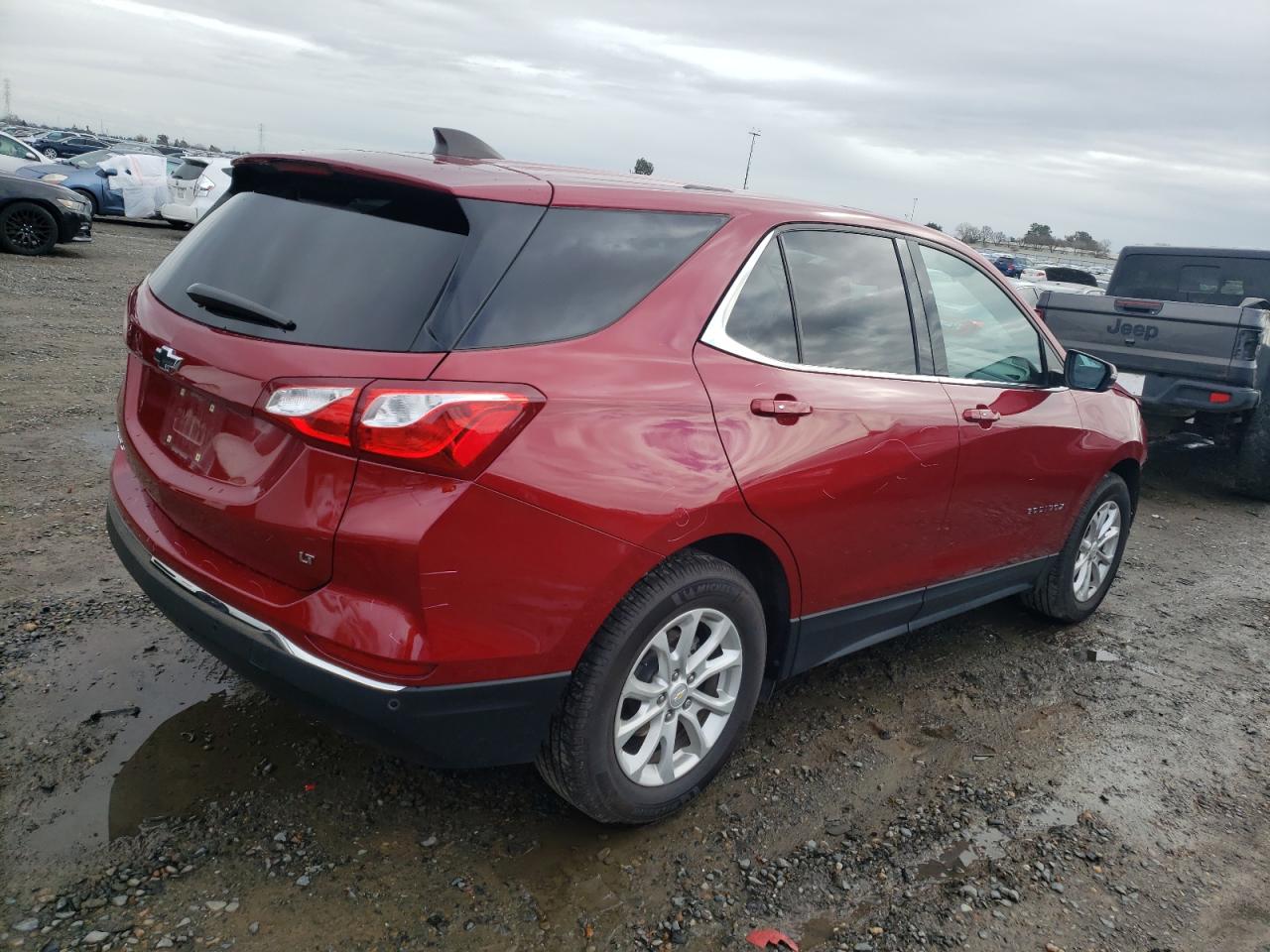 Photo 2 VIN: 2GNAXJEV8J6318295 - CHEVROLET EQUINOX 