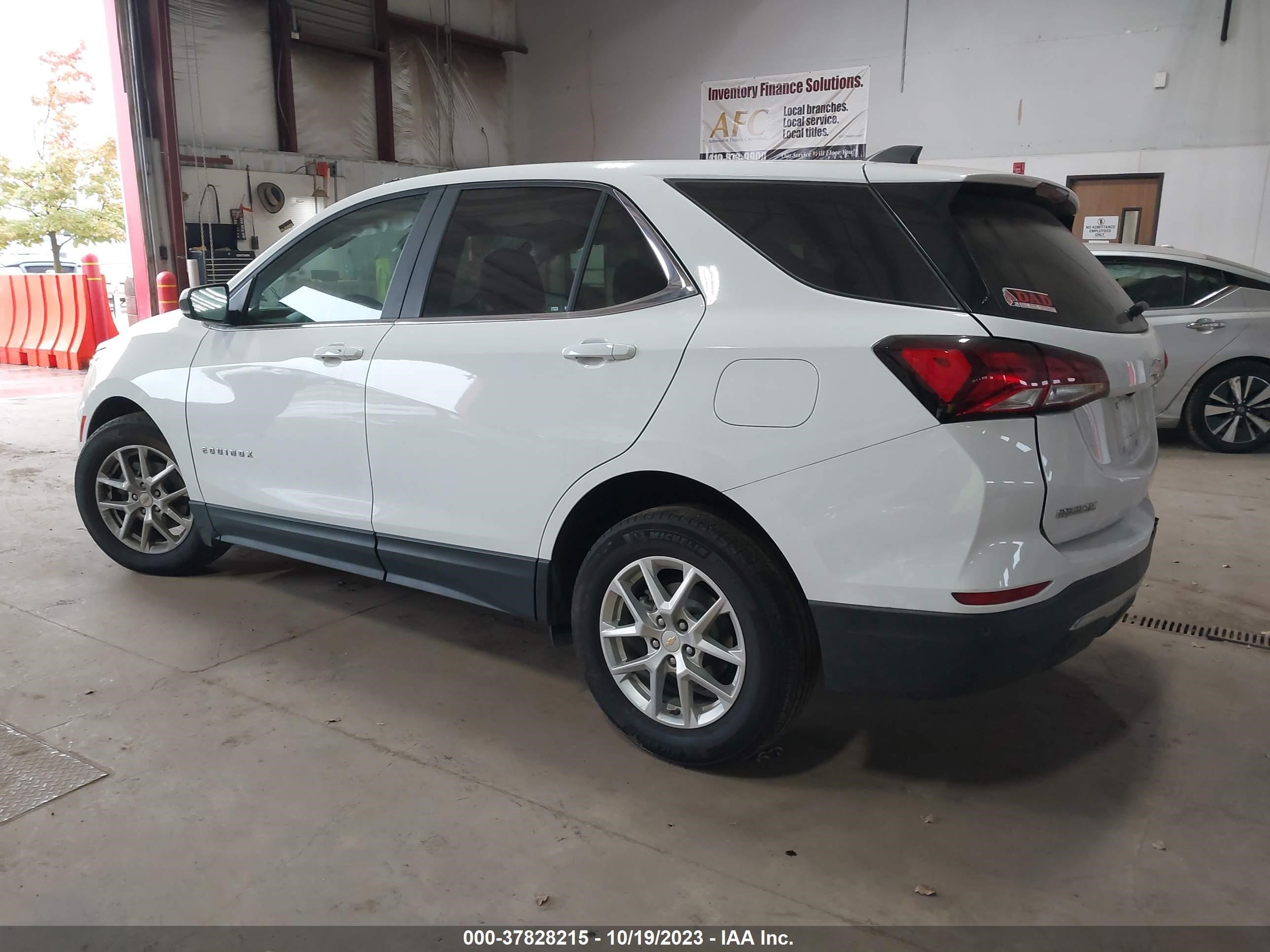 Photo 2 VIN: 2GNAXJEV8N6132472 - CHEVROLET EQUINOX 