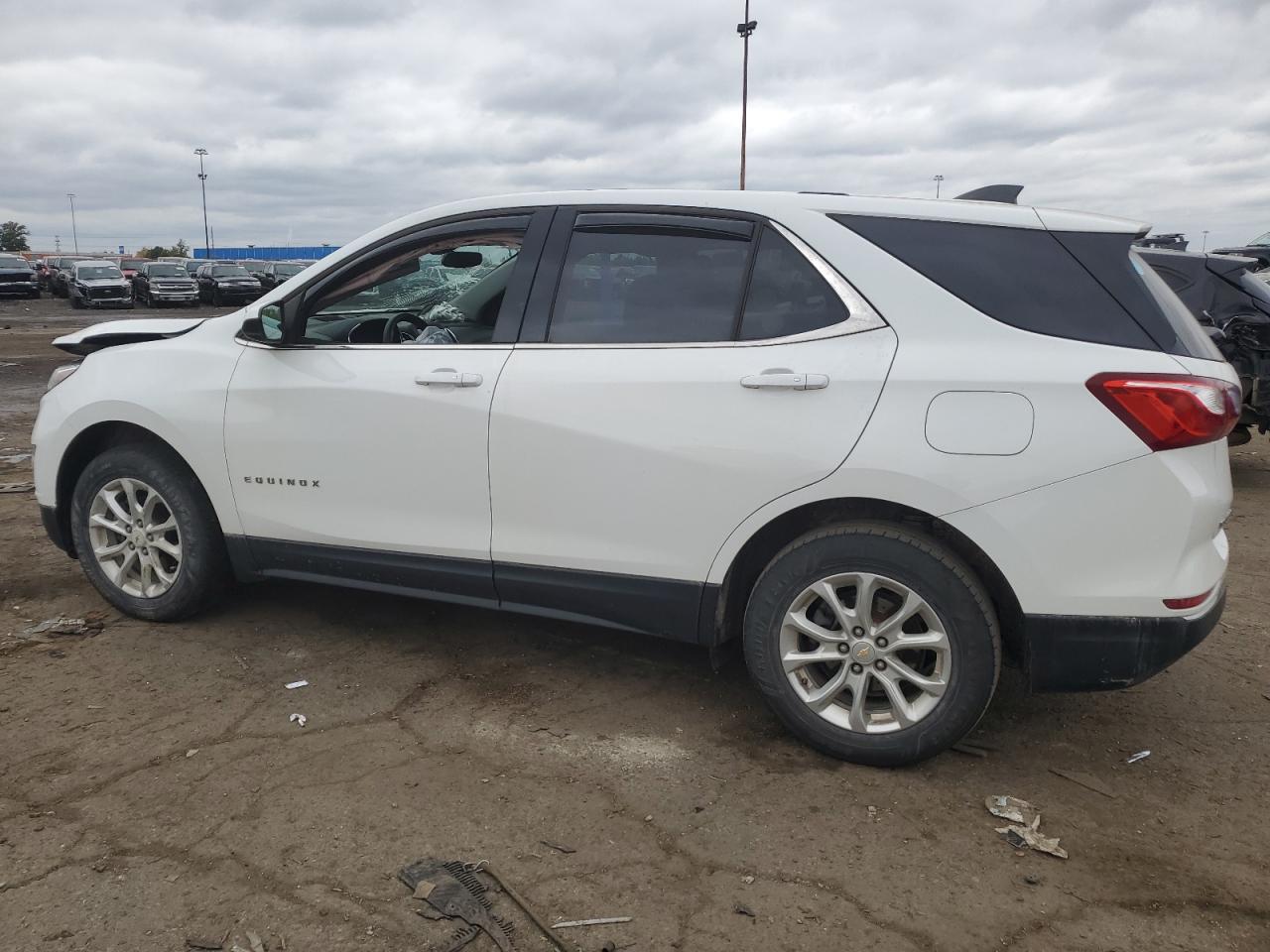 Photo 1 VIN: 2GNAXJEV9J6122821 - CHEVROLET EQUINOX 