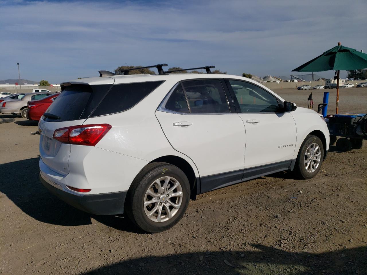 Photo 2 VIN: 2GNAXJEV9J6206718 - CHEVROLET EQUINOX 