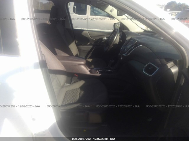 Photo 4 VIN: 2GNAXJEVXL6133040 - CHEVROLET EQUINOX 