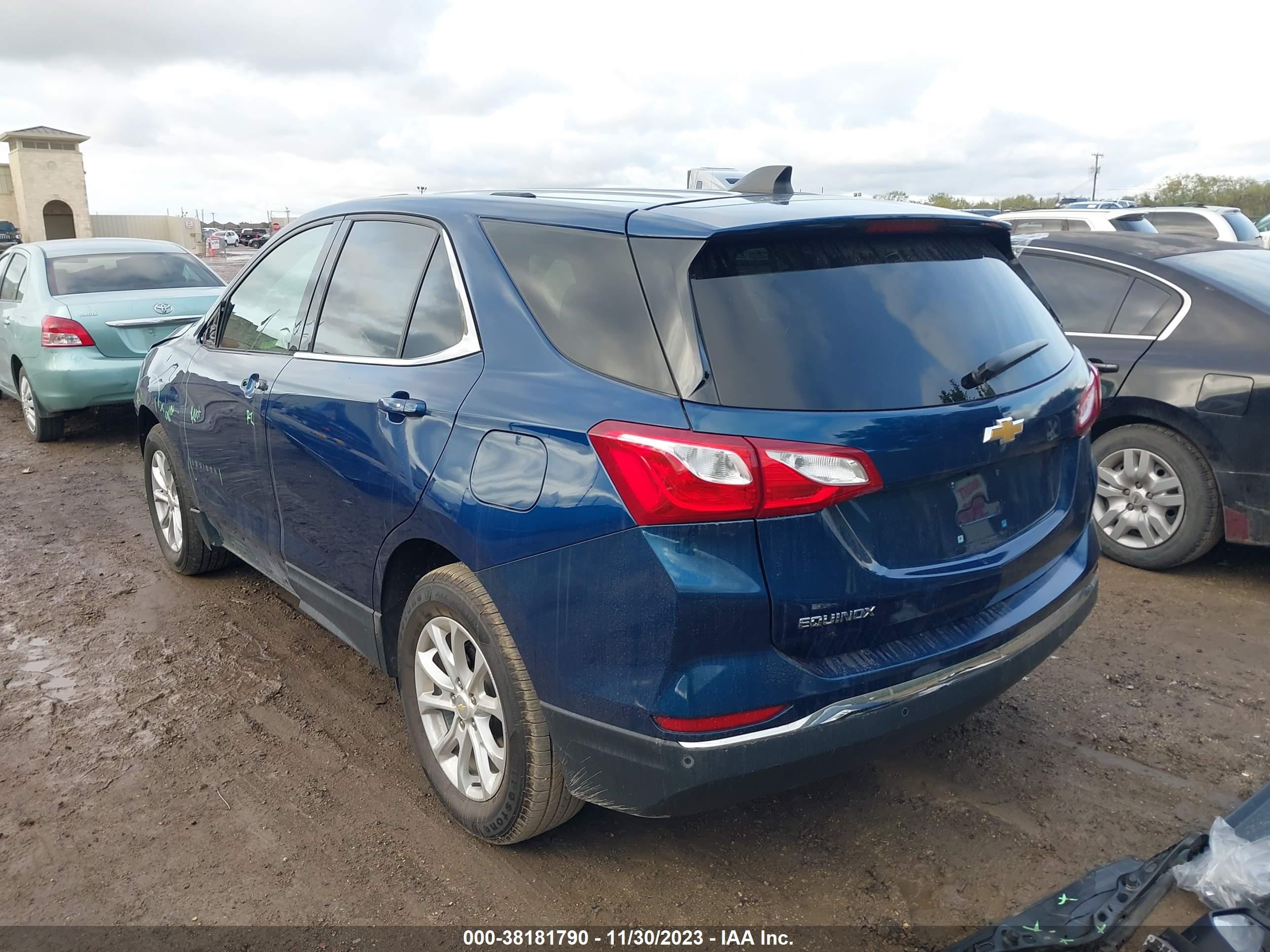 Photo 2 VIN: 2GNAXKEV2K6284023 - CHEVROLET EQUINOX 