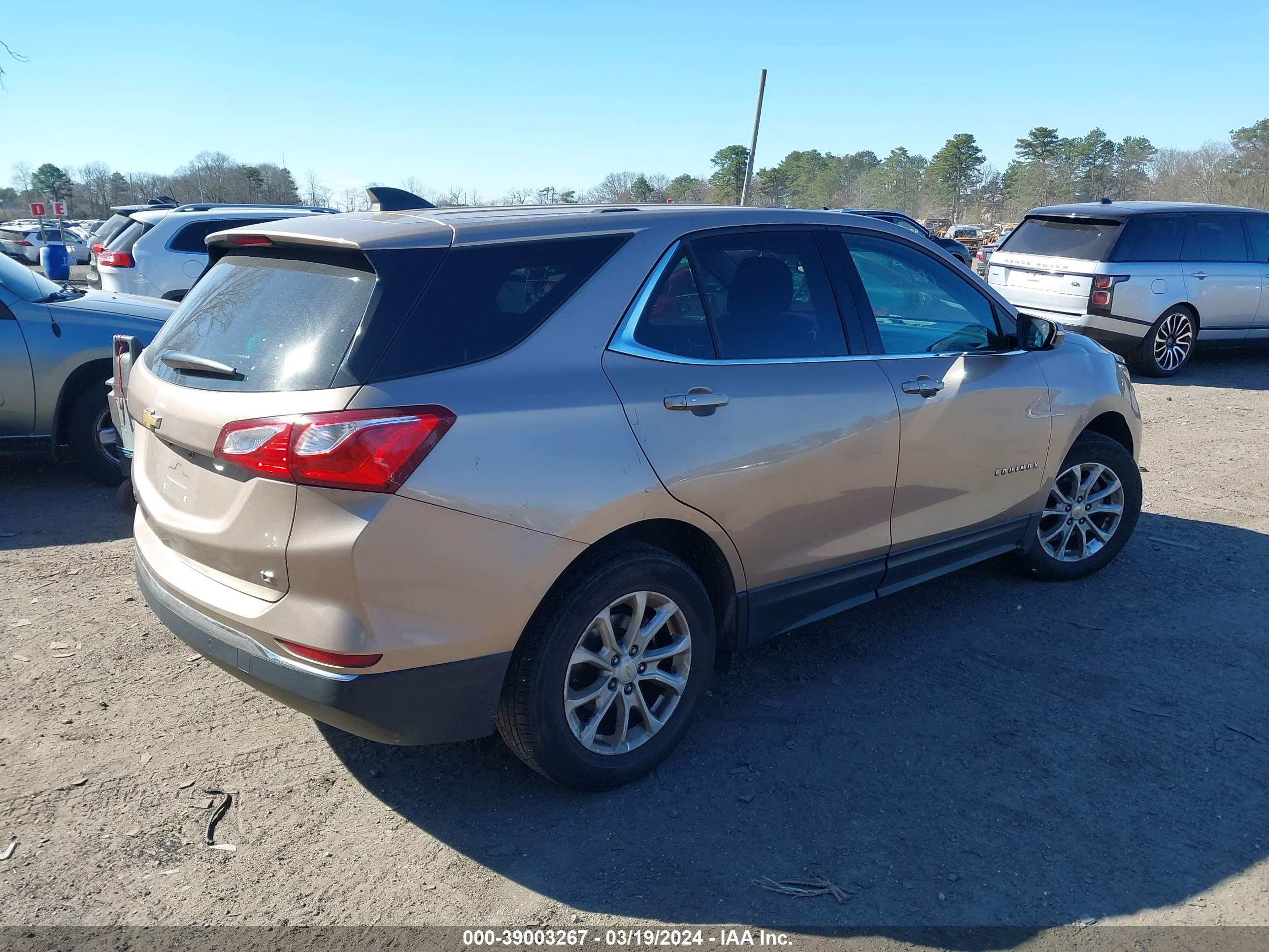 Photo 3 VIN: 2GNAXKEV4K6207170 - CHEVROLET EQUINOX 