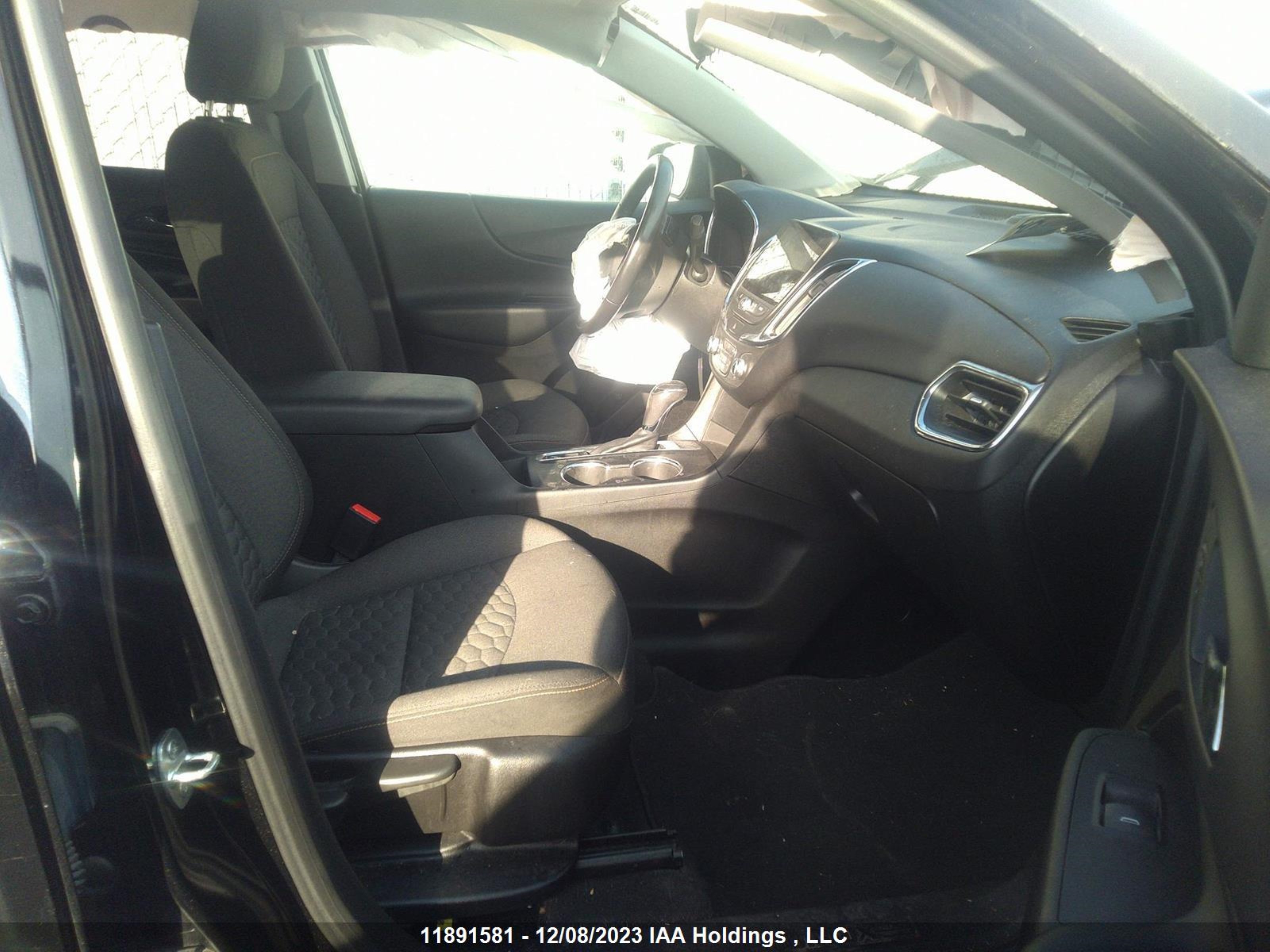 Photo 4 VIN: 2GNAXKEV5K6165771 - CHEVROLET EQUINOX 