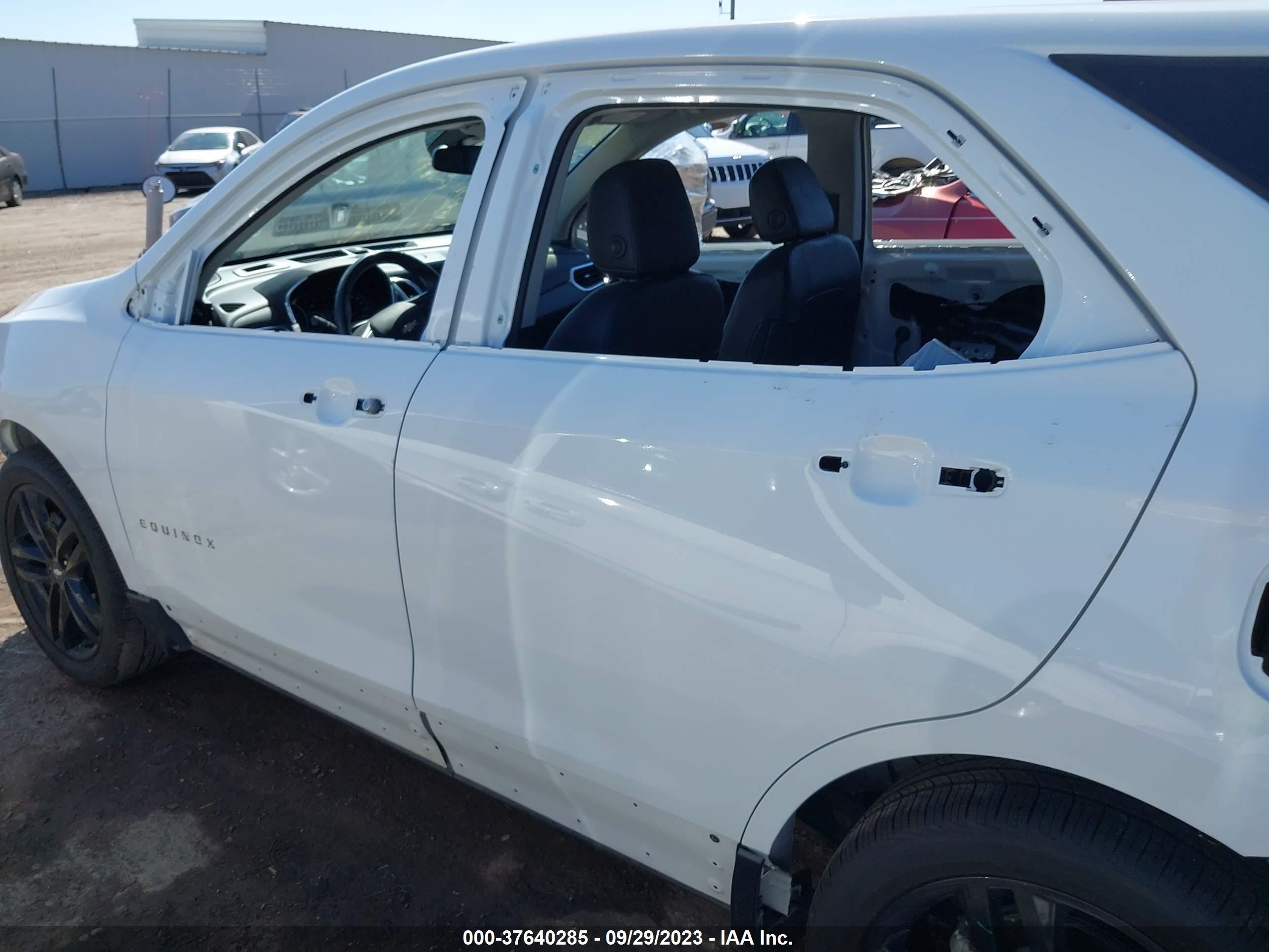 Photo 14 VIN: 2GNAXKEV5M6119134 - CHEVROLET EQUINOX 