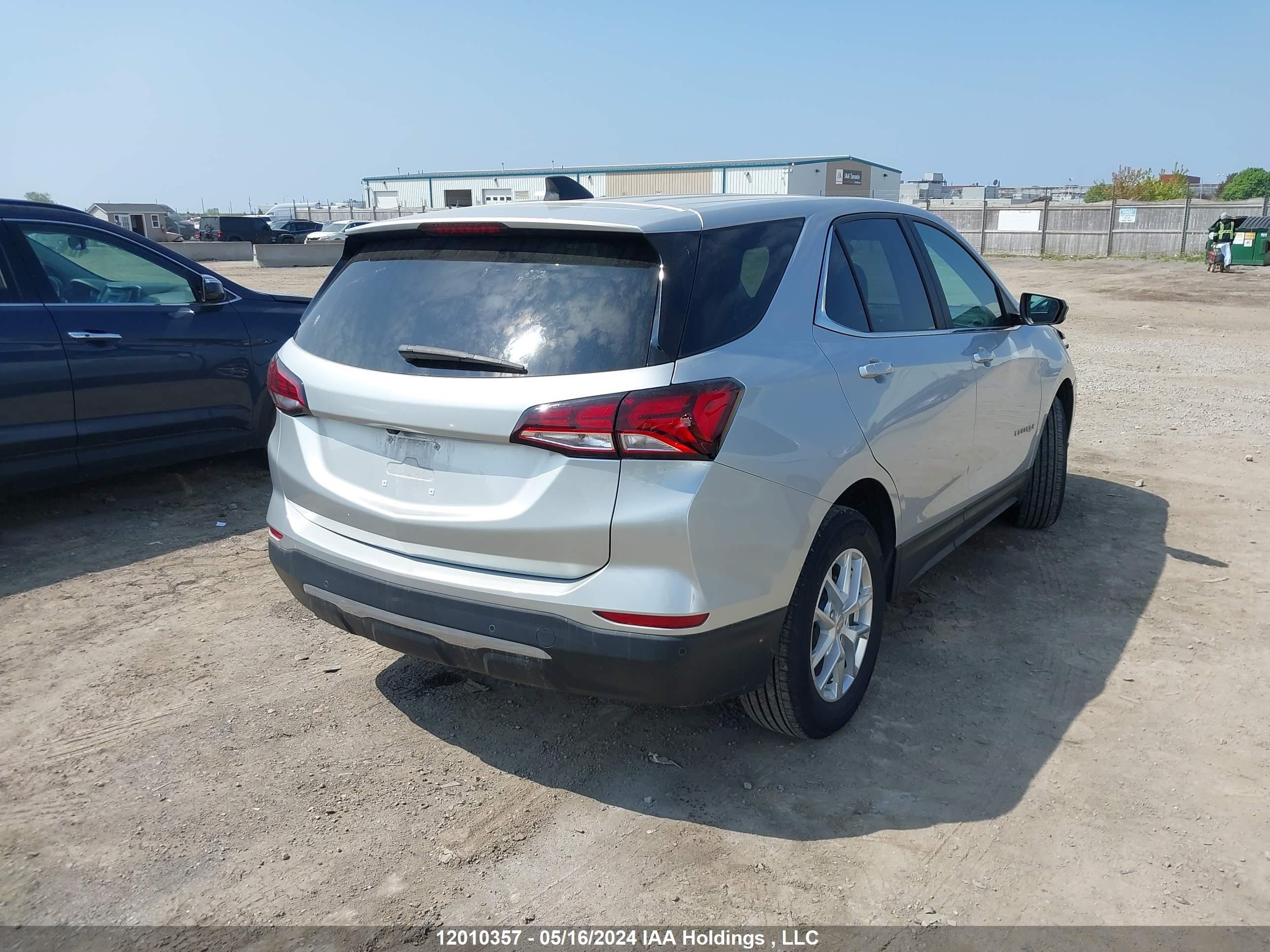 Photo 3 VIN: 2GNAXKEV6N6109469 - CHEVROLET EQUINOX 