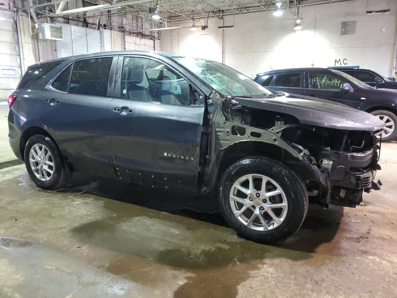 Photo 3 VIN: 2GNAXKEV6N6138213 - CHEVROLET EQUINOX 