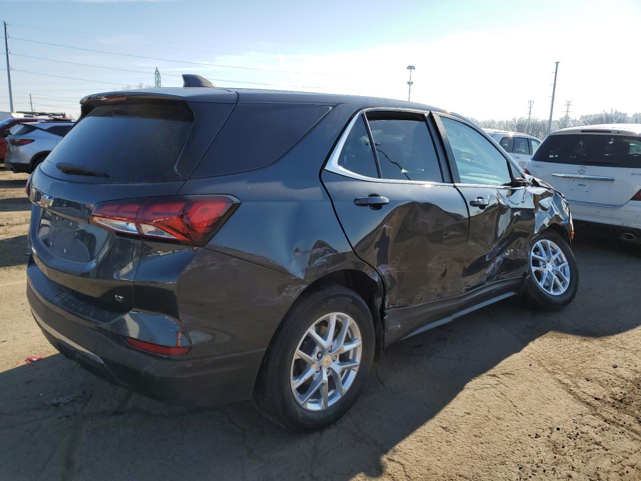 Photo 2 VIN: 2GNAXKEVXN6156214 - CHEVROLET EQUINOX 