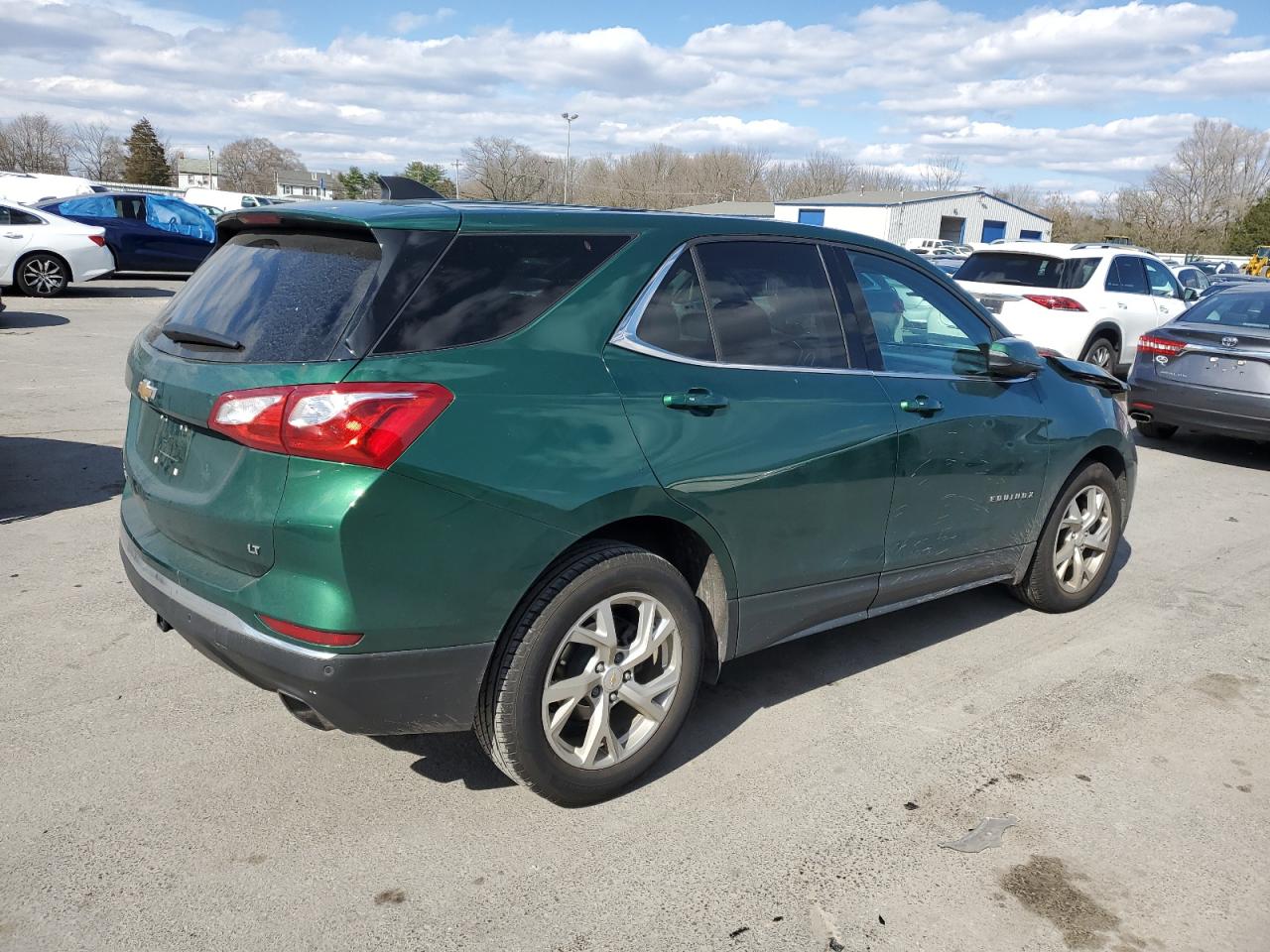 Photo 2 VIN: 2GNAXKEXXJ6174983 - CHEVROLET EQUINOX 