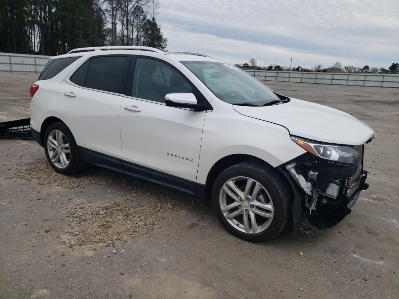 Photo 3 VIN: 2GNAXMEV0J6112387 - CHEVROLET EQUINOX 