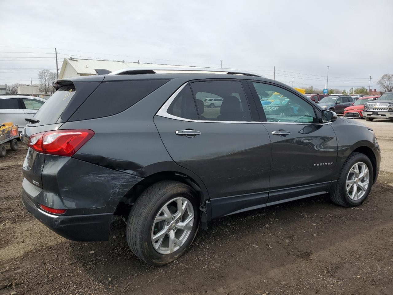 Photo 2 VIN: 2GNAXMEV0J6267781 - CHEVROLET EQUINOX 