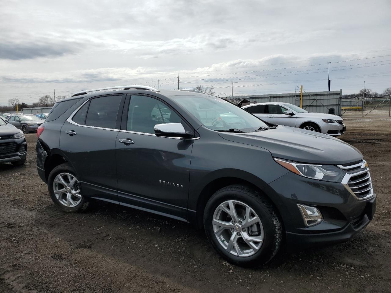 Photo 3 VIN: 2GNAXMEV0J6267781 - CHEVROLET EQUINOX 