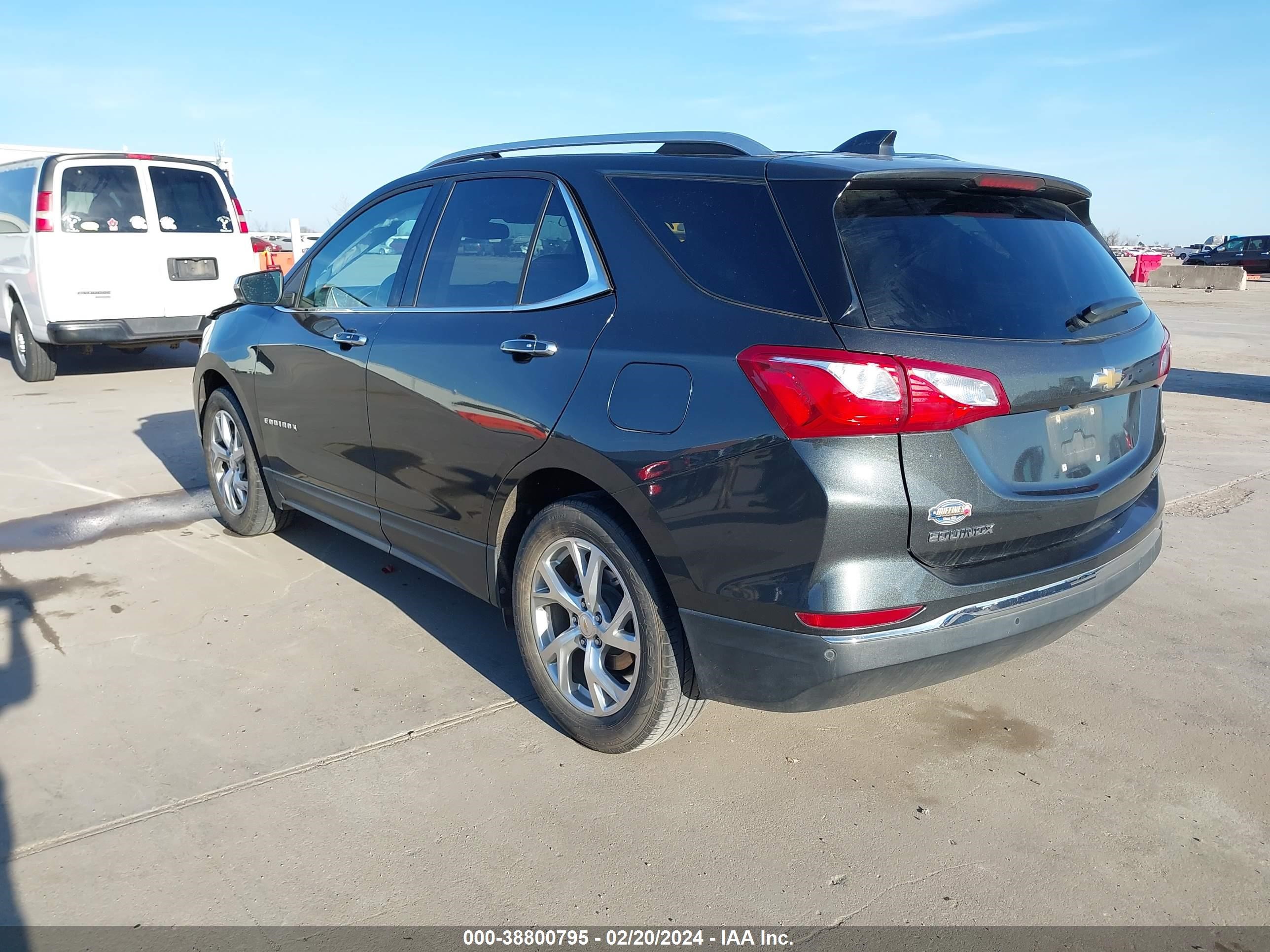 Photo 2 VIN: 2GNAXMEV1J6203765 - CHEVROLET EQUINOX 