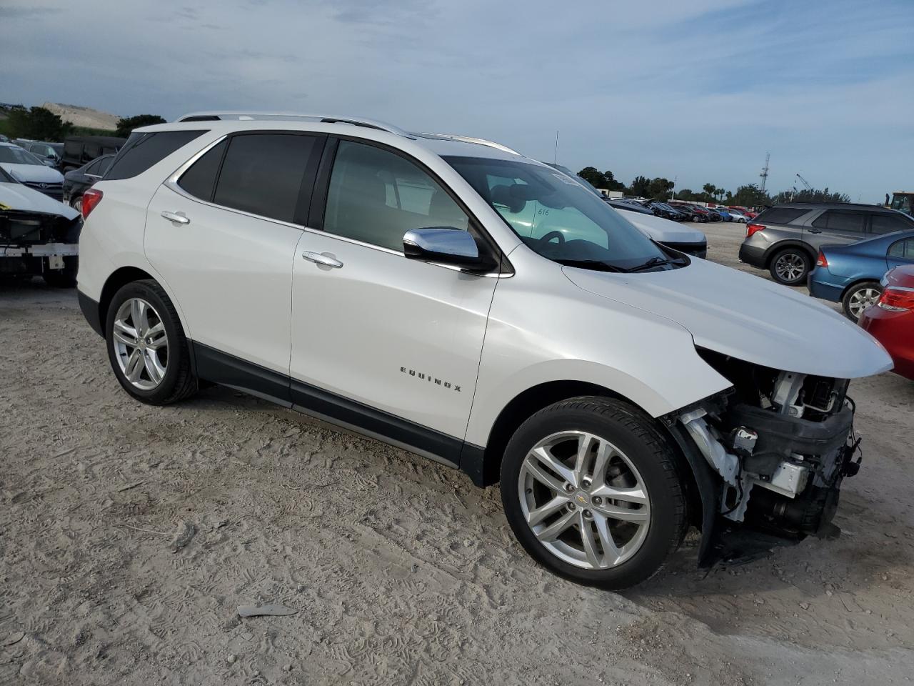 Photo 3 VIN: 2GNAXMEV2J6164409 - CHEVROLET EQUINOX 