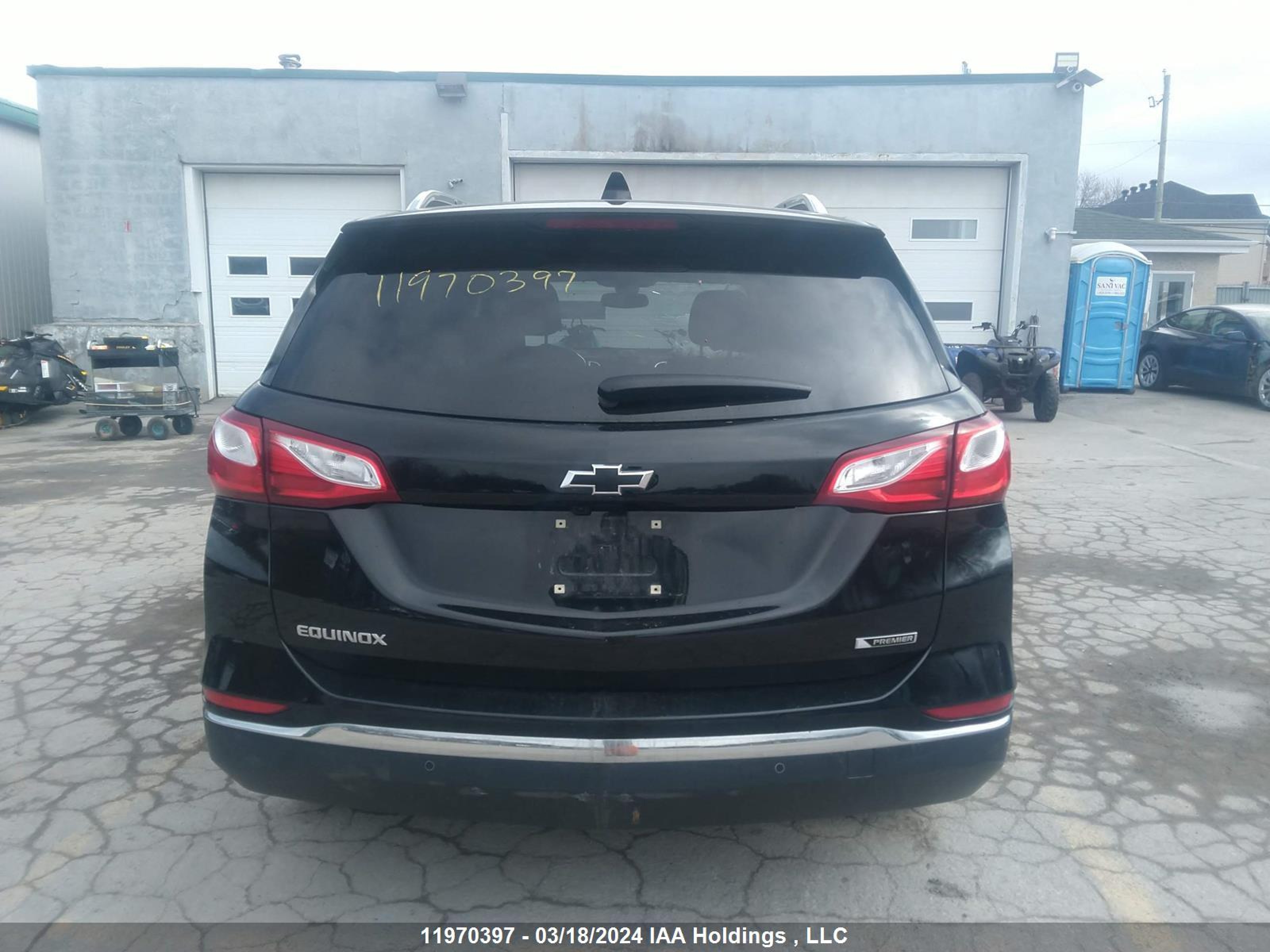 Photo 16 VIN: 2GNAXMEV8J6230638 - CHEVROLET EQUINOX 